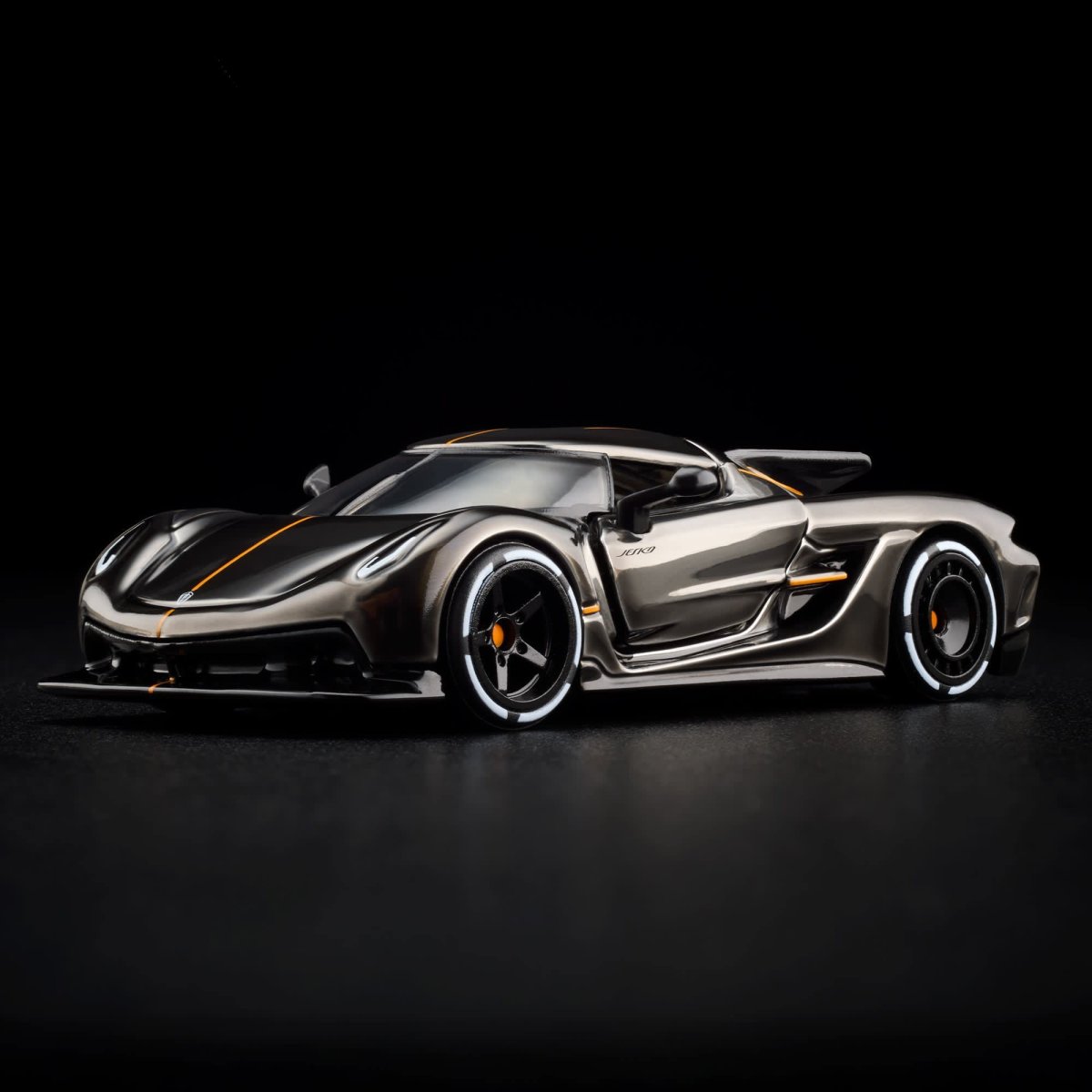 2025 Koenigsegg Jesko Absolut Black: Image 15