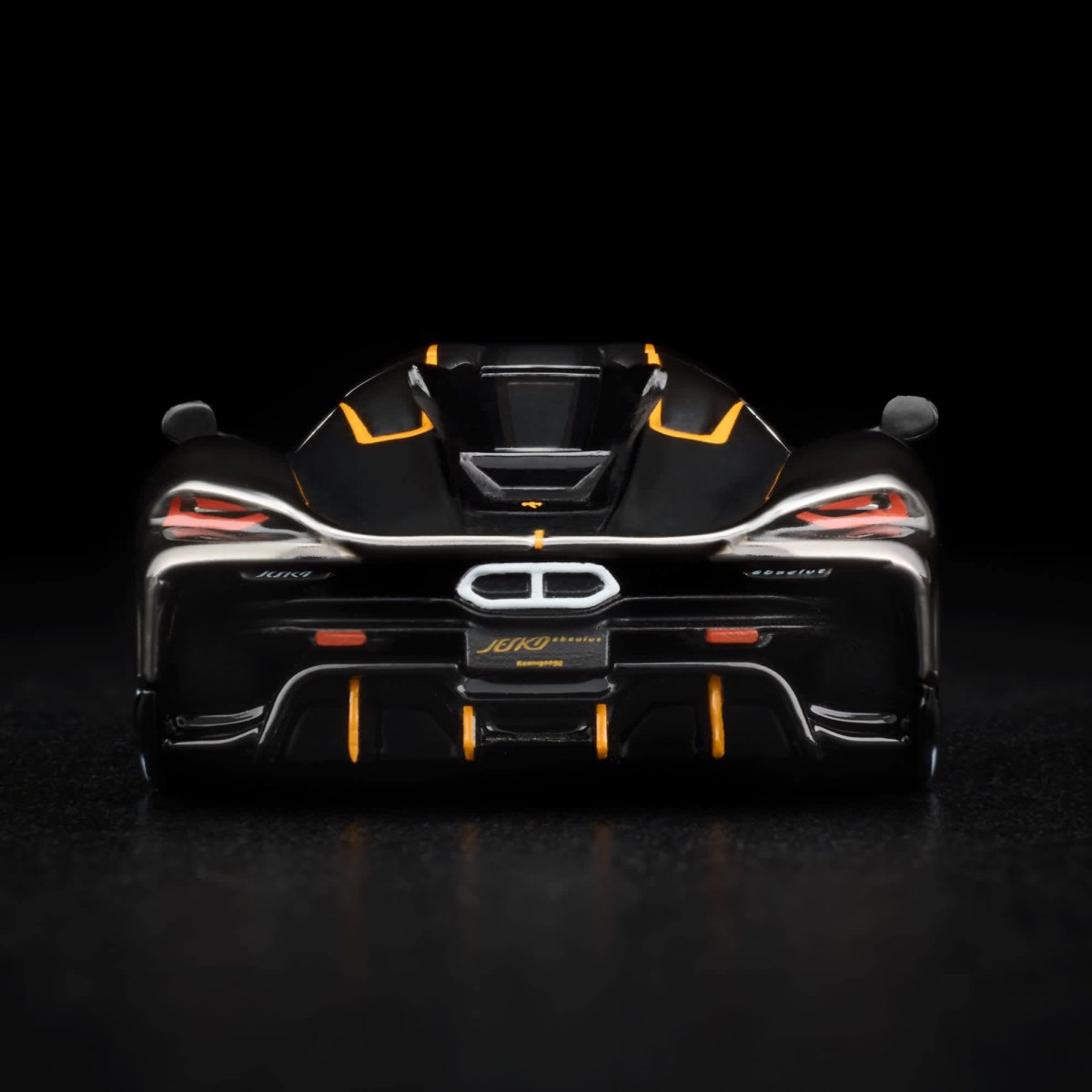 2025 Koenigsegg Jesko Absolut Black: Image 9