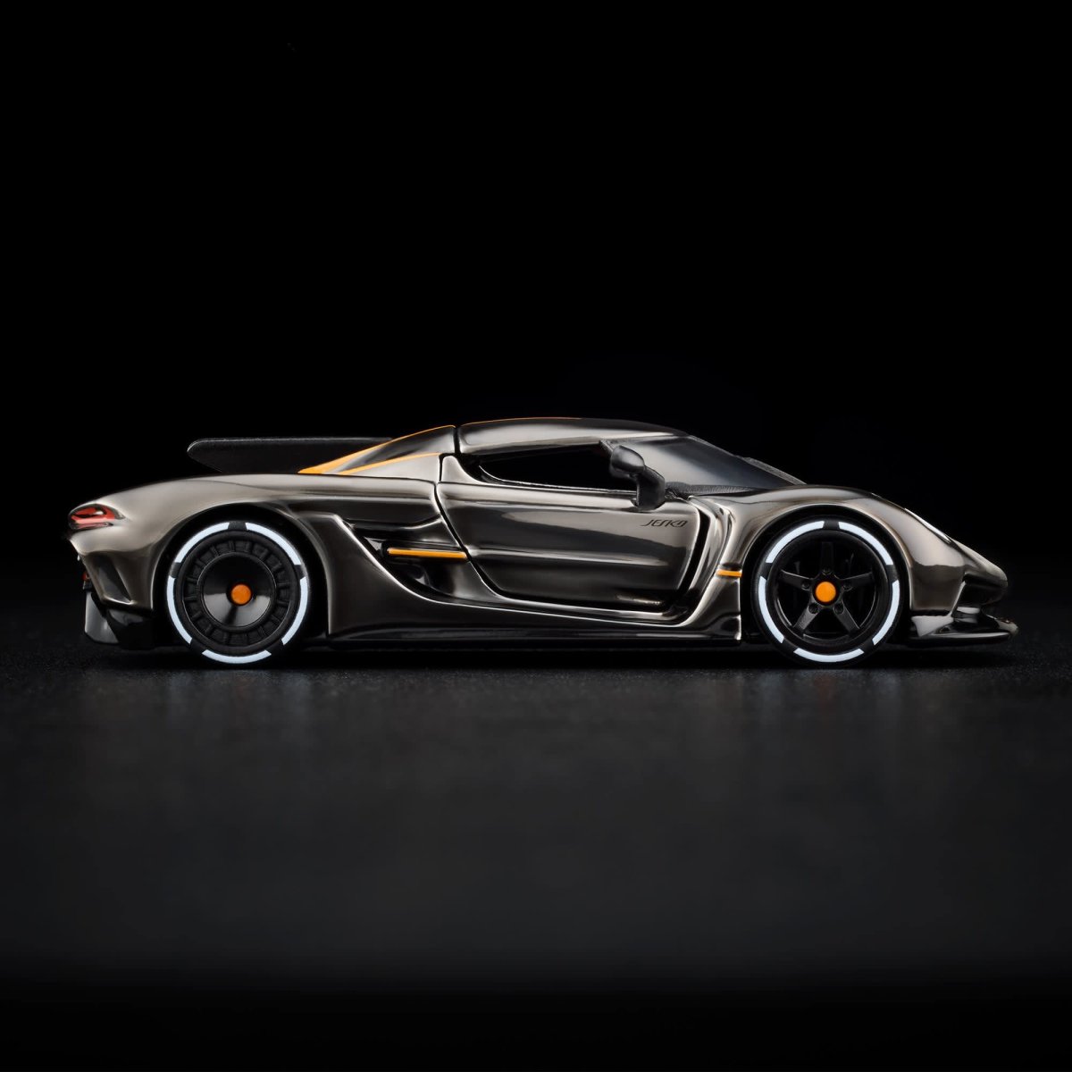 2025 Koenigsegg Jesko Absolut Black: Image 12