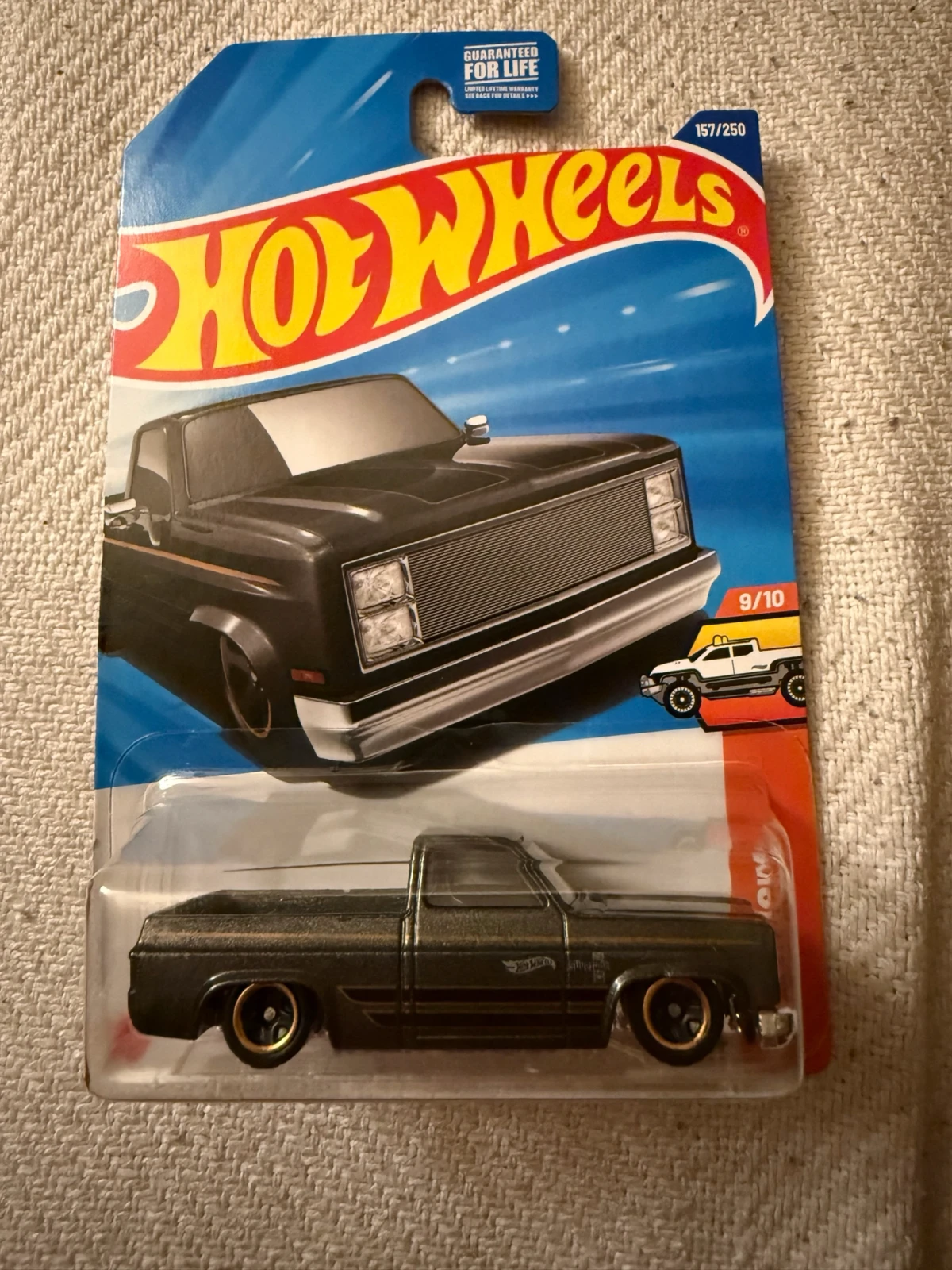 2025 83 Chevy Silverado Black: Long (US): Image 2