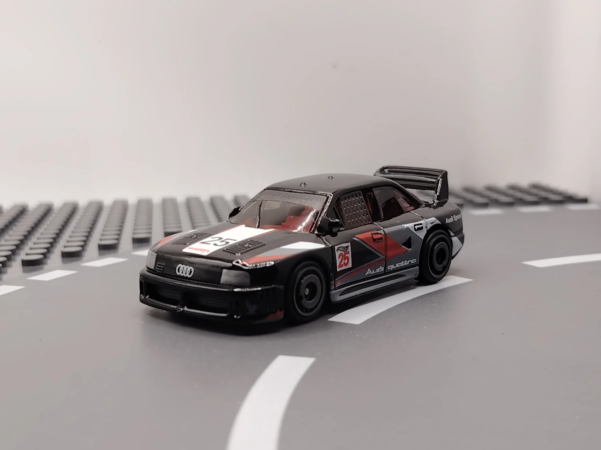 2025 Audi 90 Quattro Black: No Package: Image 3