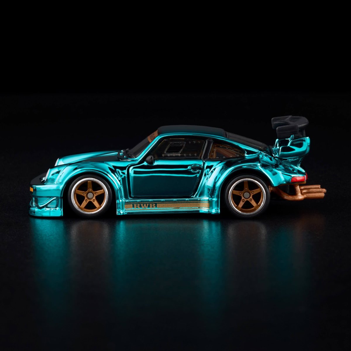 2025 RWB Porsche 930 Teal: Image 9