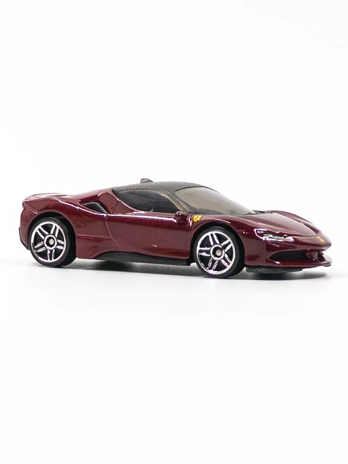 2025 Ferrari SF90 Stradale Red: No Package: Image 4