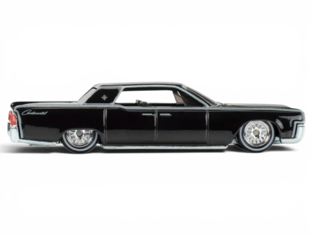 2026 64 Lincoln Continental: No Package: Image 3