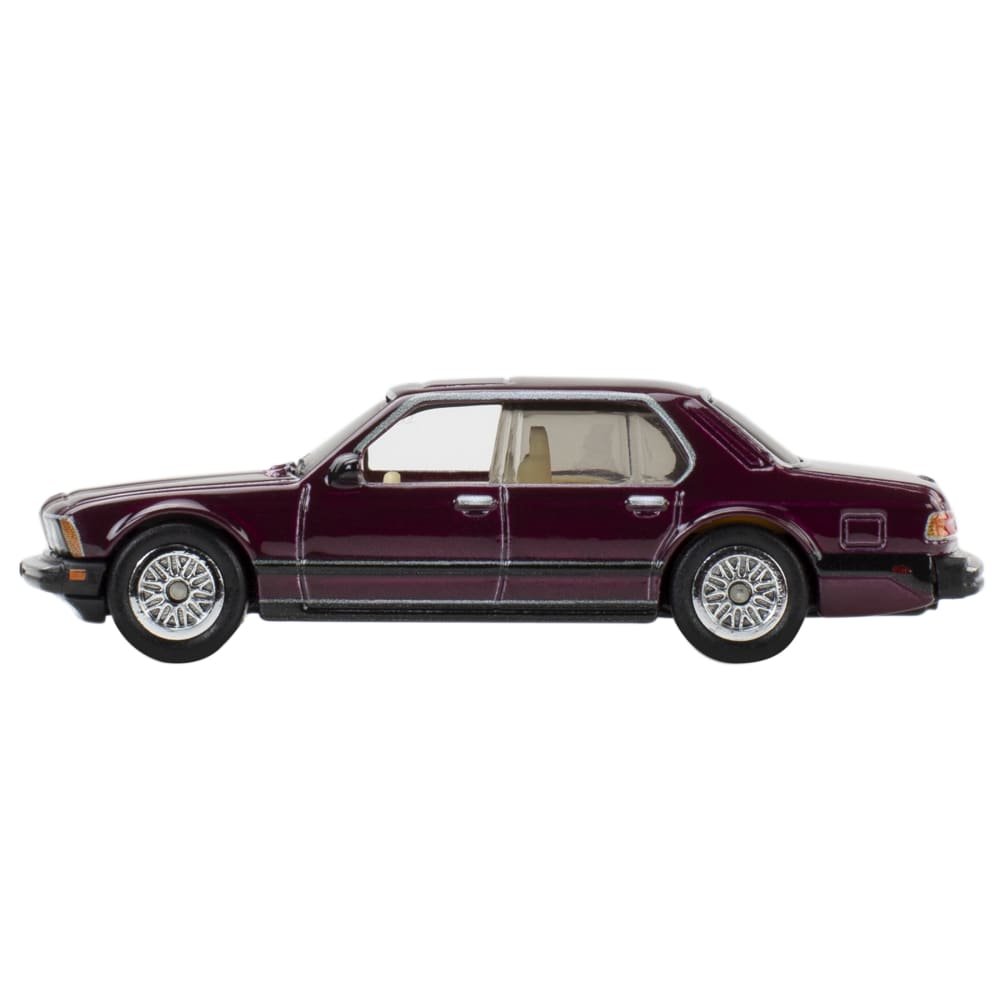 2026 1983 BMW 733i Red: Image 5
