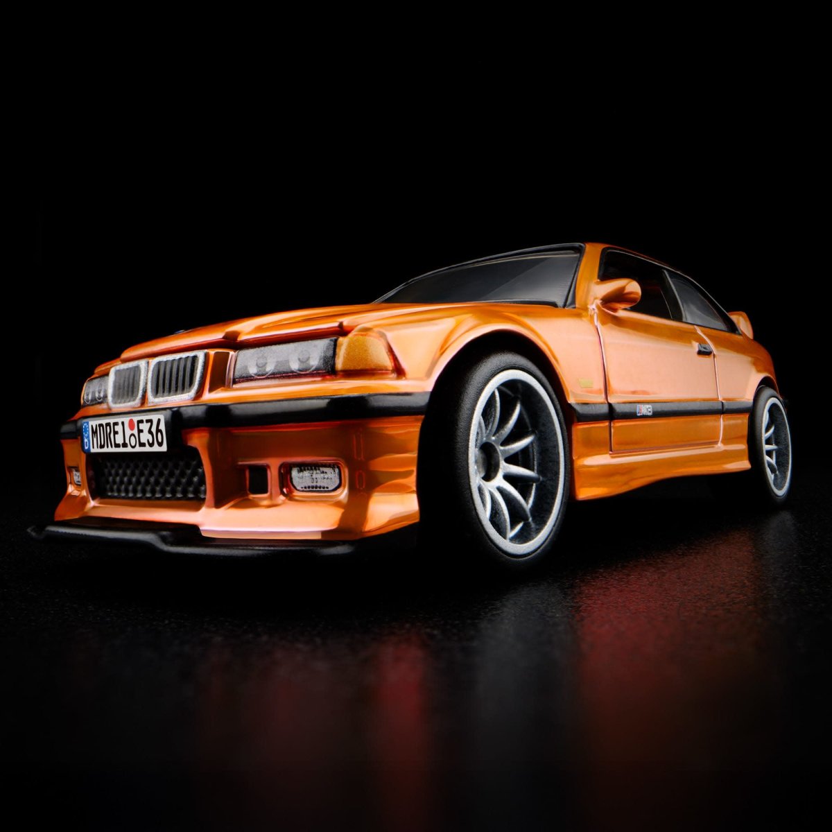 2025 1995 BMW M3 LTW Orange: Image 14