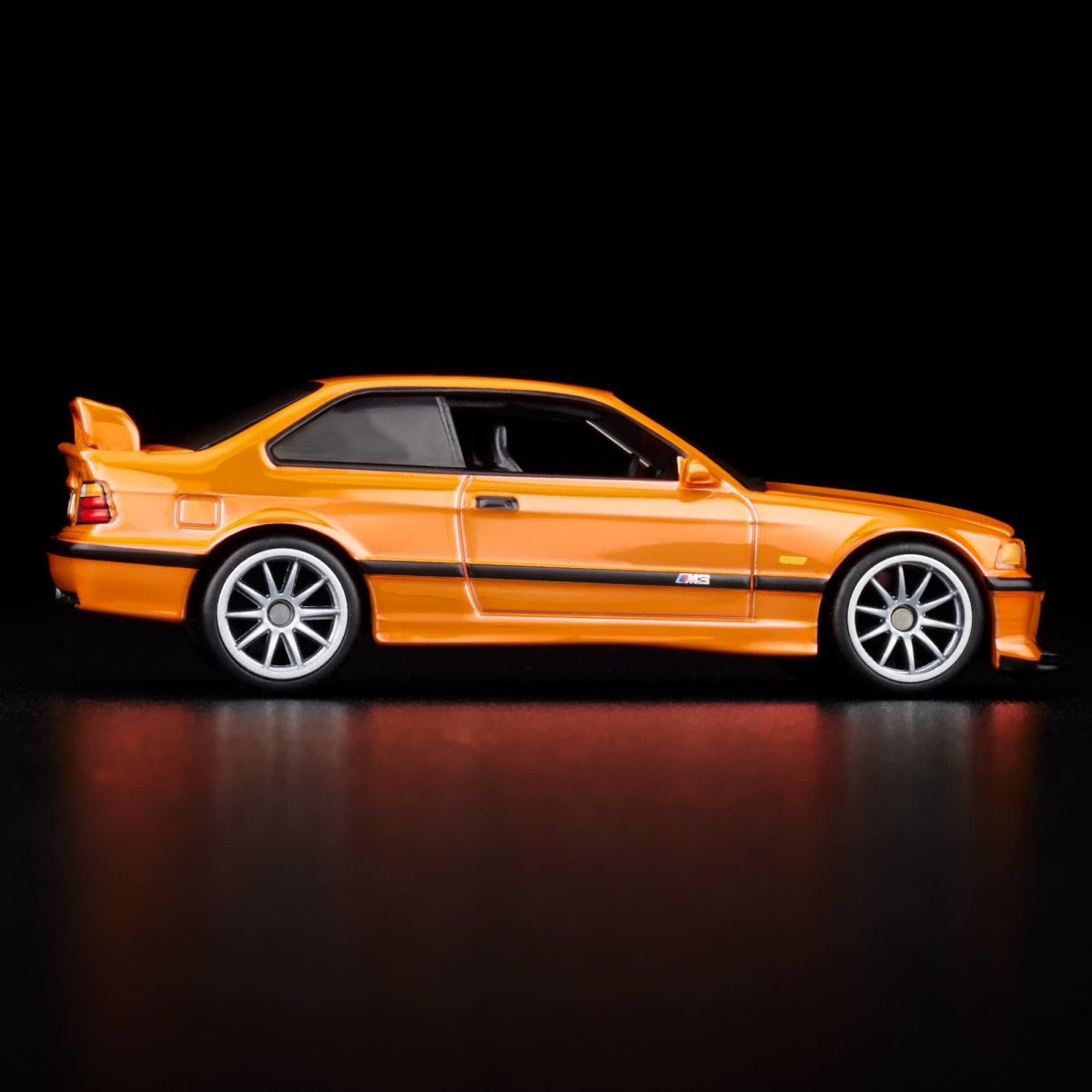2025 1995 BMW M3 LTW Orange: Image 13