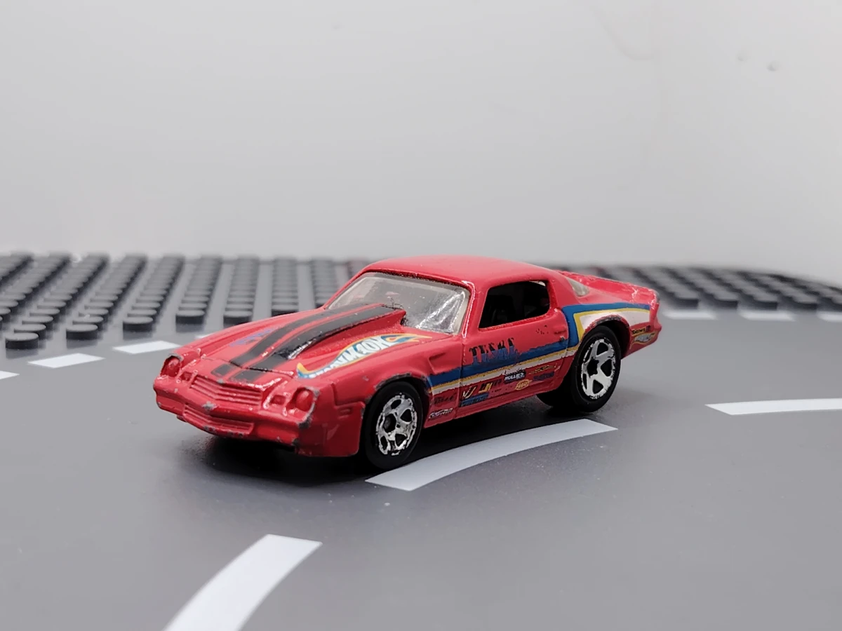 2012 81 Camaro Red: No Package: Image 3