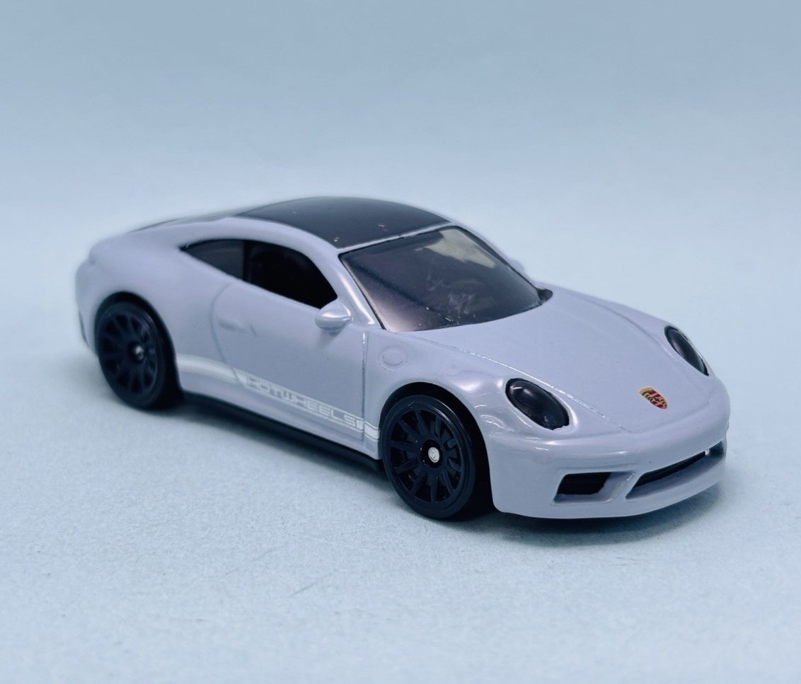2026 Porsche 911 Carrera T Grey: Image 4