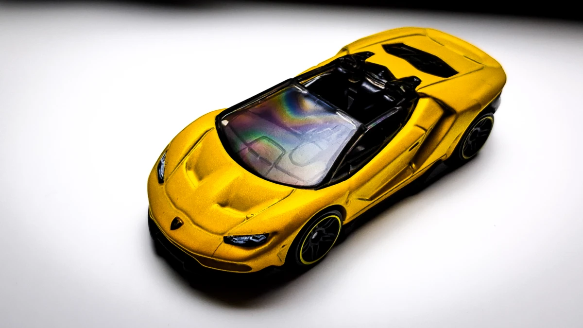 2026 16 Lamborghini Centenario Roadster Yellow: No Package: Image 3