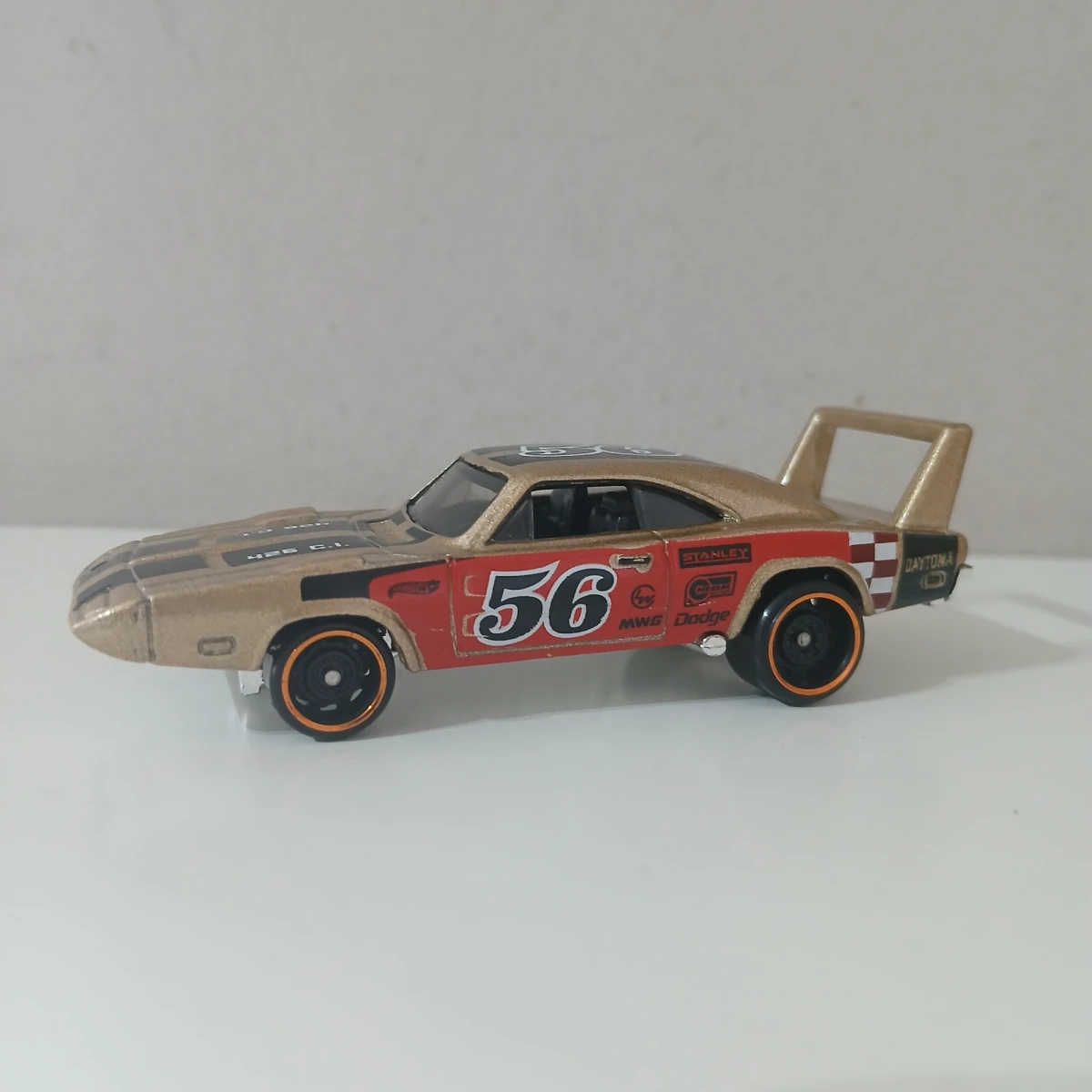 2026 69 Dodge Charger Daytona Gold: No Package: Image 2