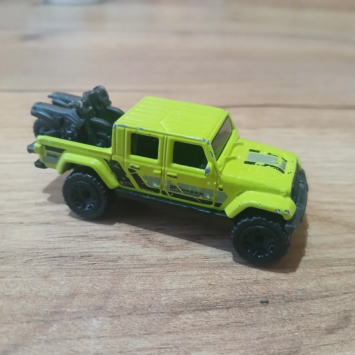 2026 20 Jeep Gladiator Lime: No Package: Image 3