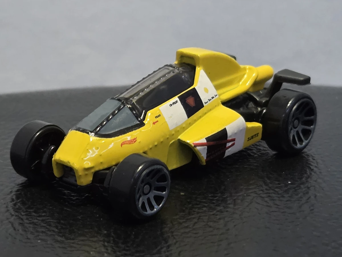 2025 2 JET Z: No Package: Image 2
