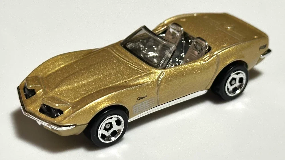 Hot Wheels 72 Stingray Convertible