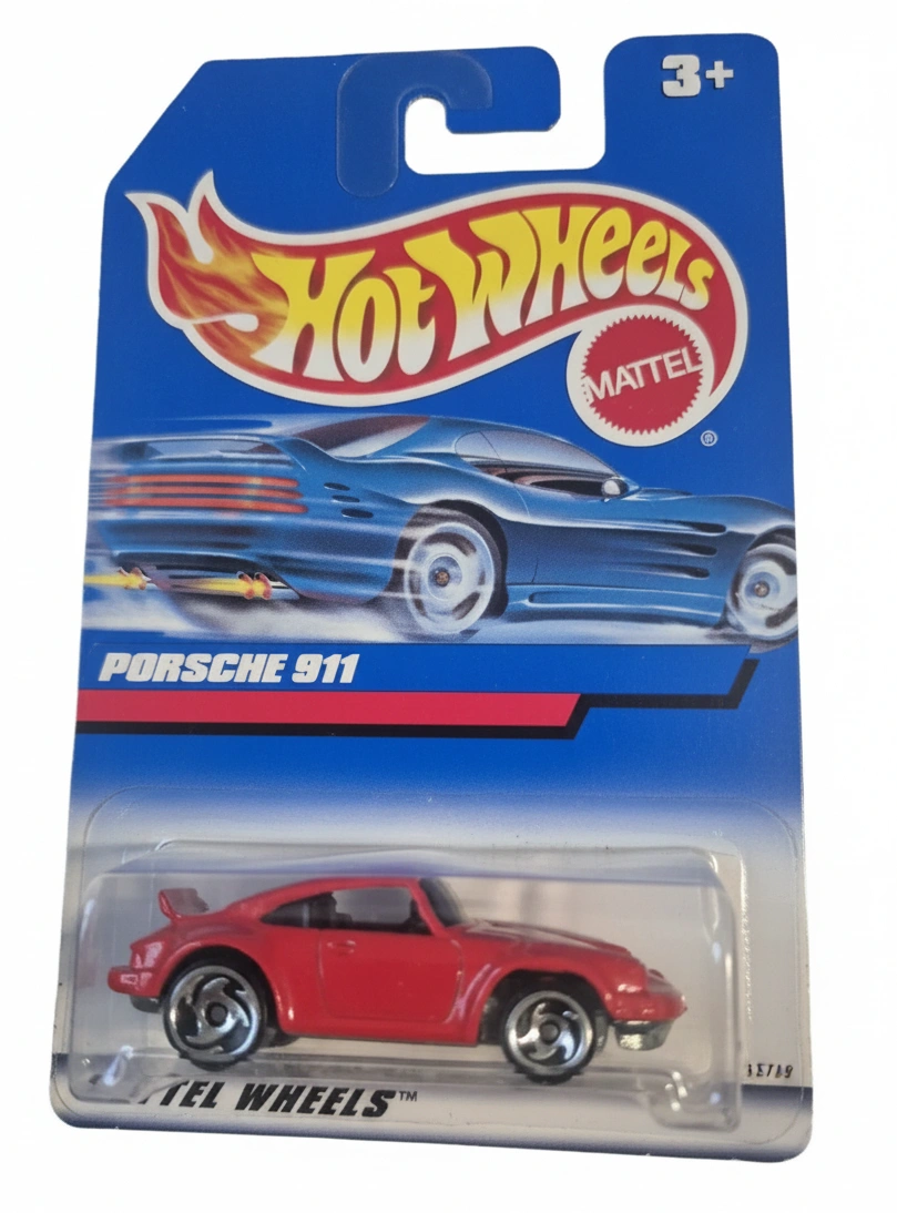 1995 Porsche 911 Red: Long (INT): Image 2
