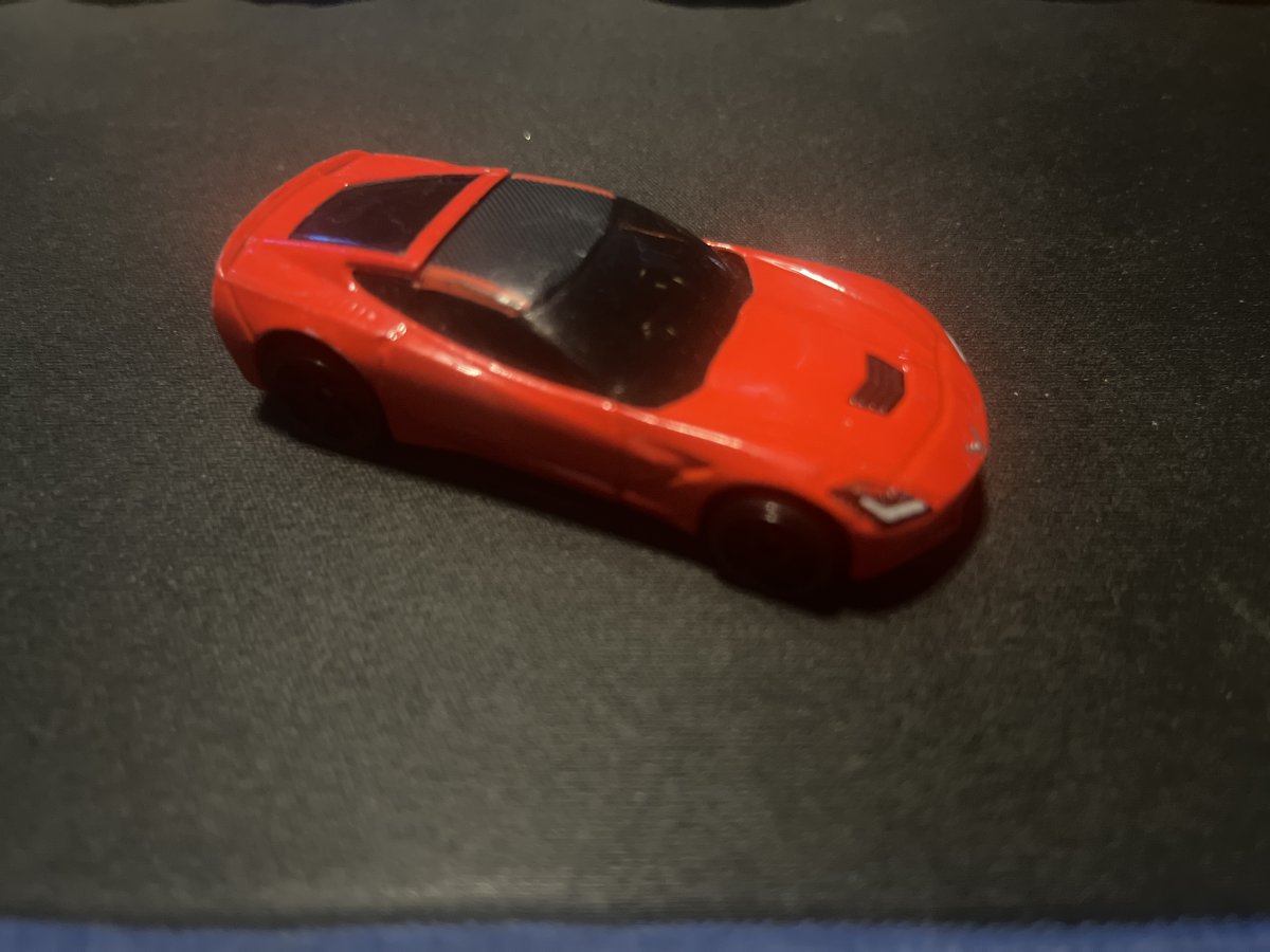 Hot Wheels 14 Corvette Stingray