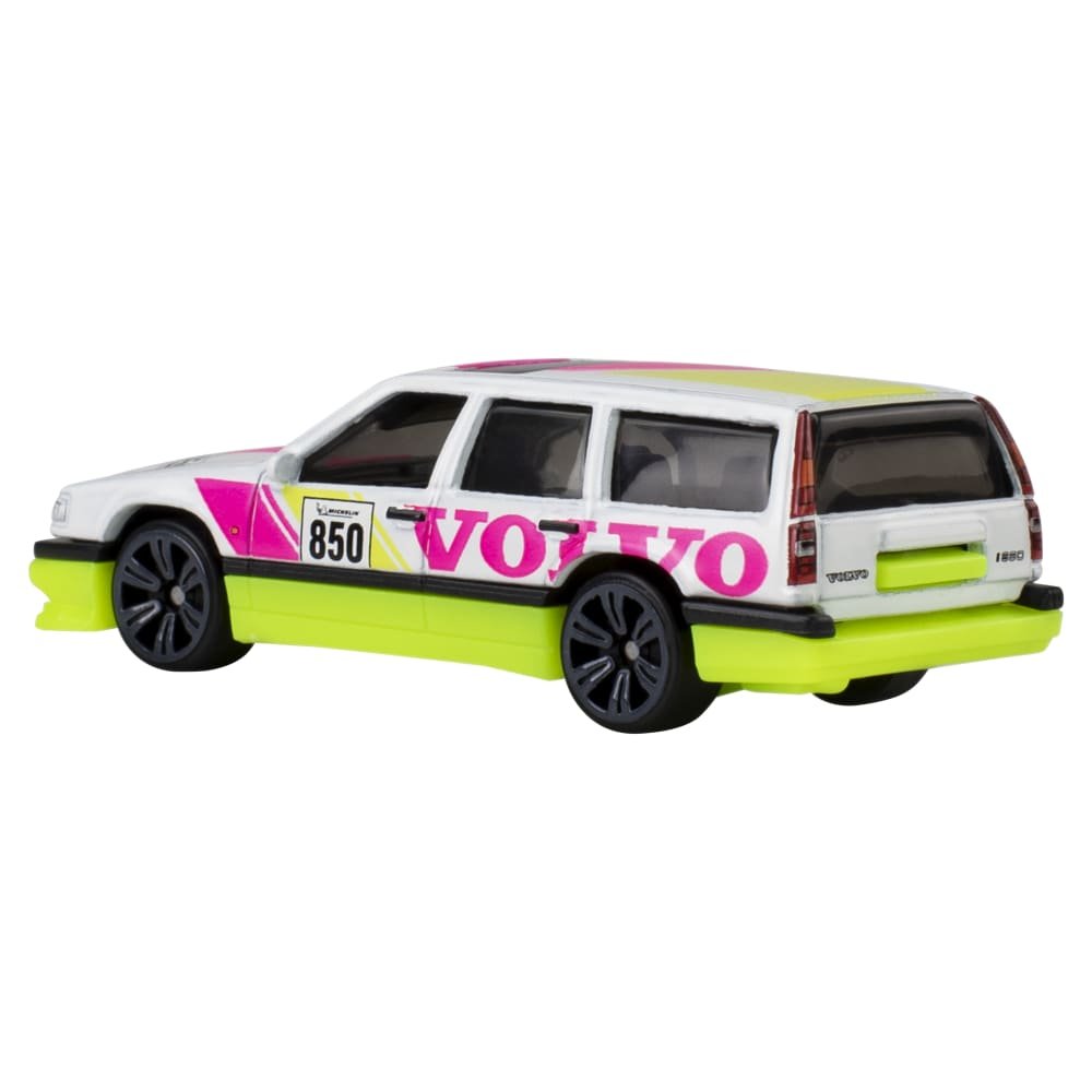2026 Volvo 850 Estate White: Image 3