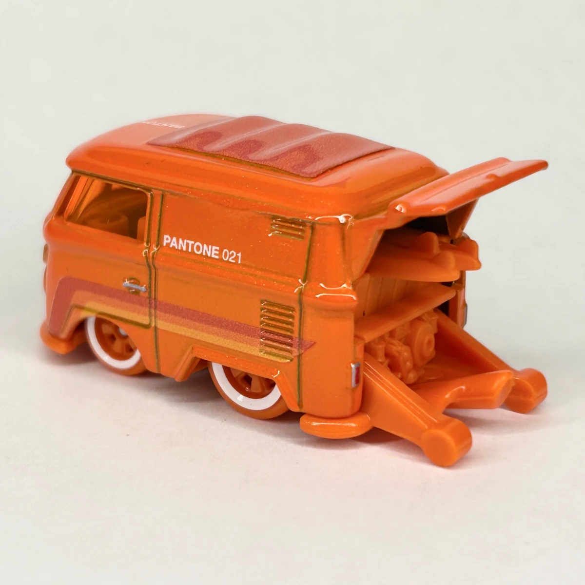 2026 Kool Kombi Orange: No Package: Image 3