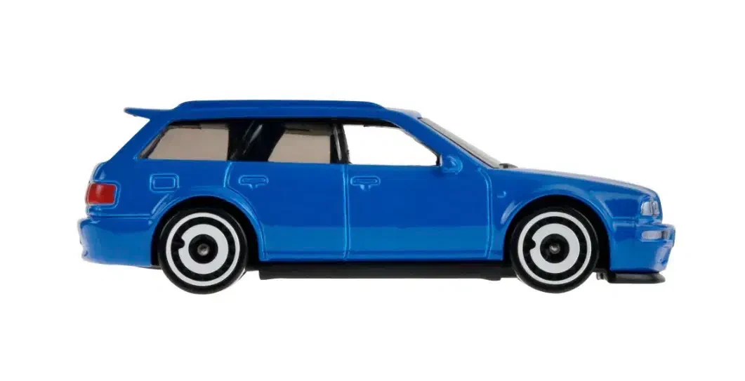 2025 94 Audi Avant RS2 Blue: No Package: Image 5