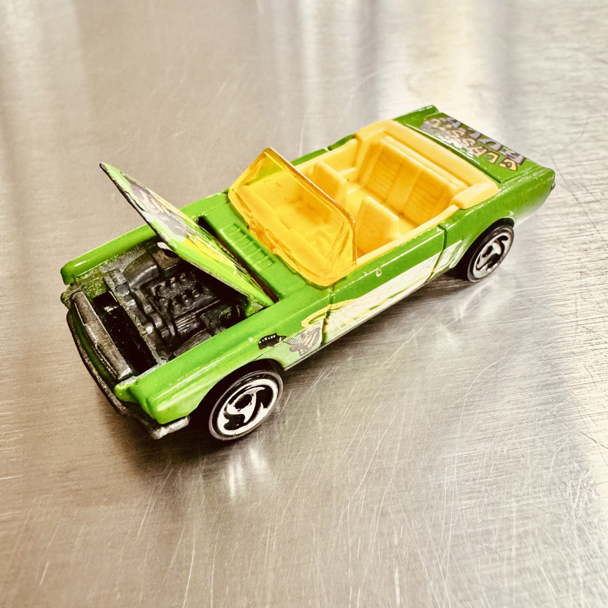 Hot Wheels 65 Ford Mustang Convertible