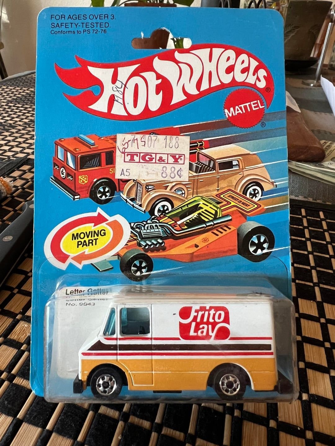 Hot Wheels Letter Getter
