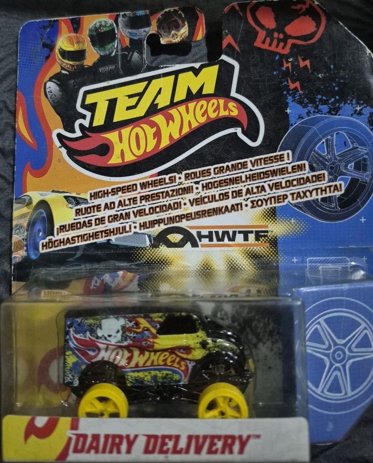 Hot Wheels Monster Dairy Delivery