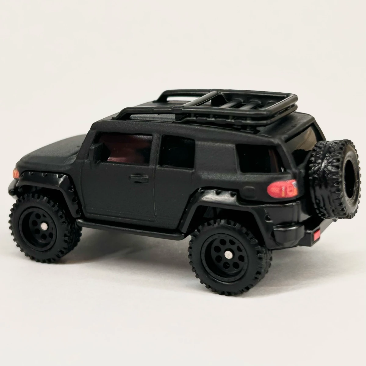 2026 Toyota FJ Cruiser Black: No Package: Image 5