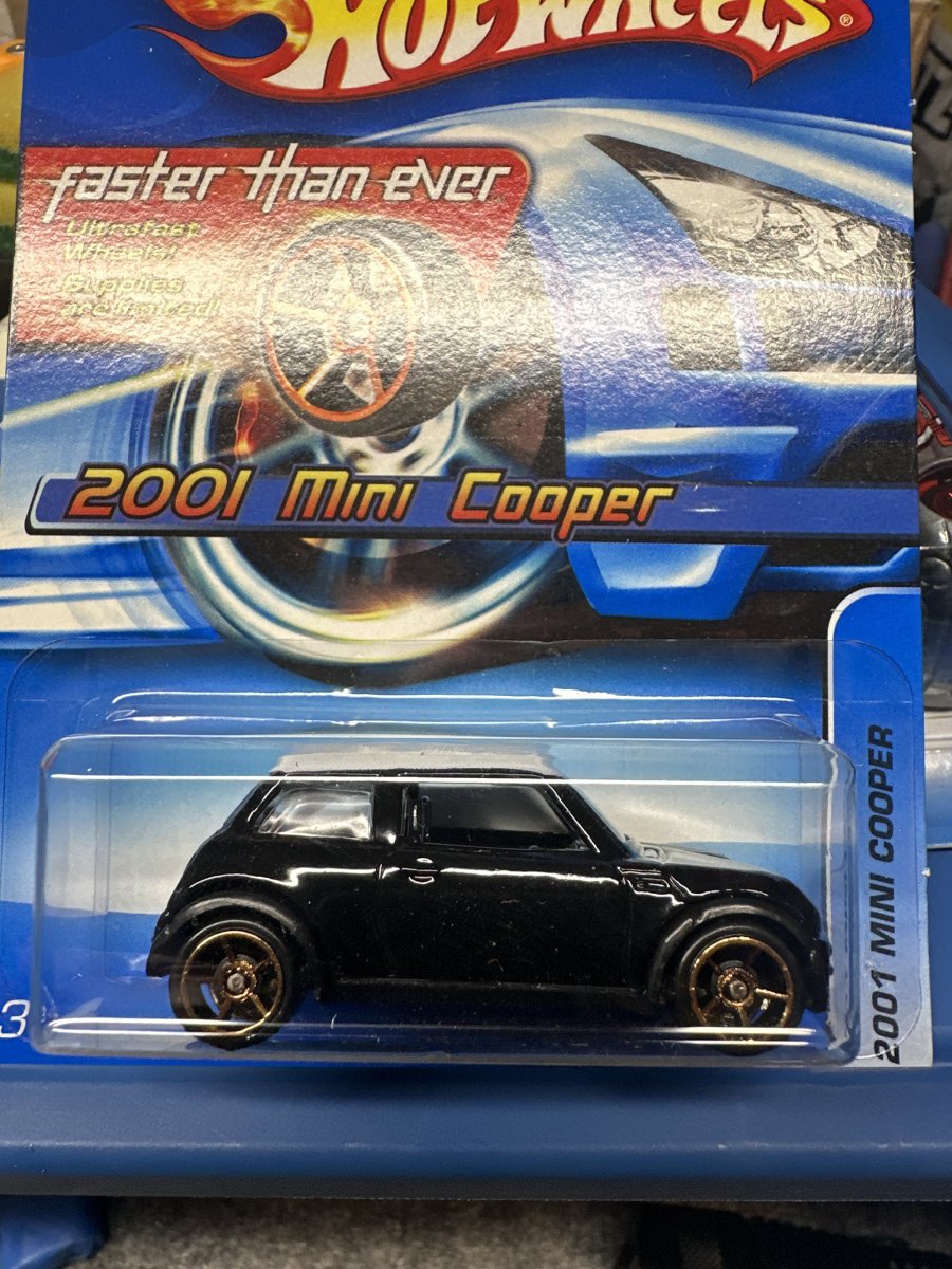 Hot Wheels 2001 MINI Cooper