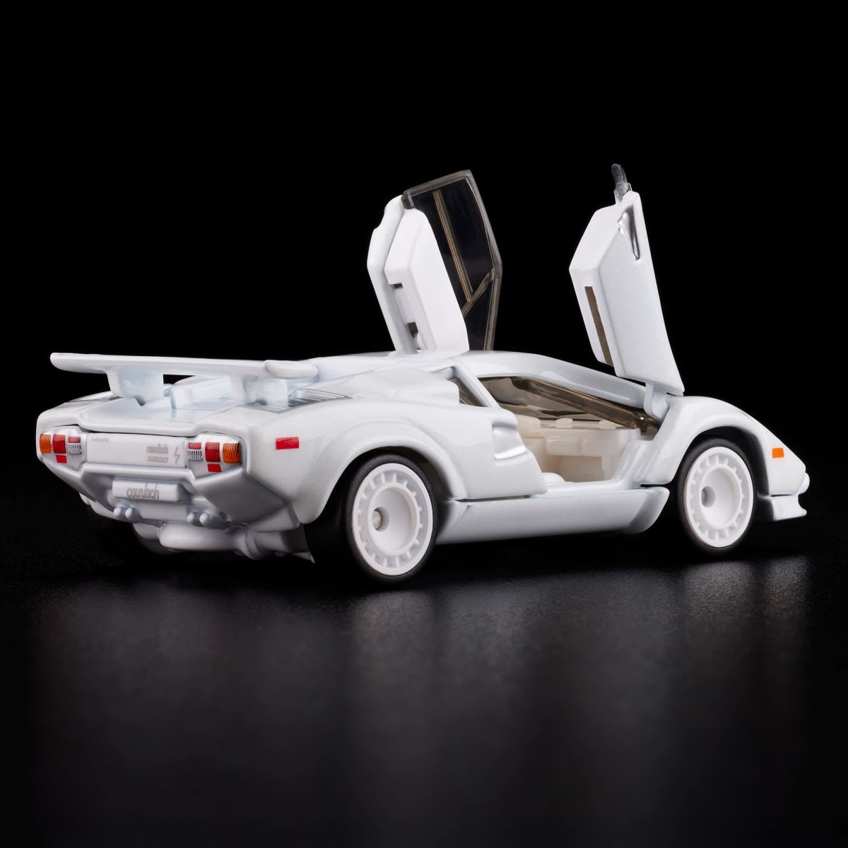 2025 1982 Lamborghini Countach LP 500 S White: Image 20