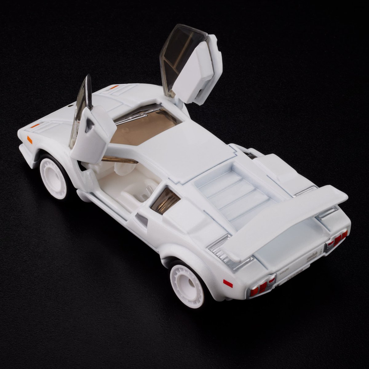 2025 1982 Lamborghini Countach LP 500 S White: Image 18