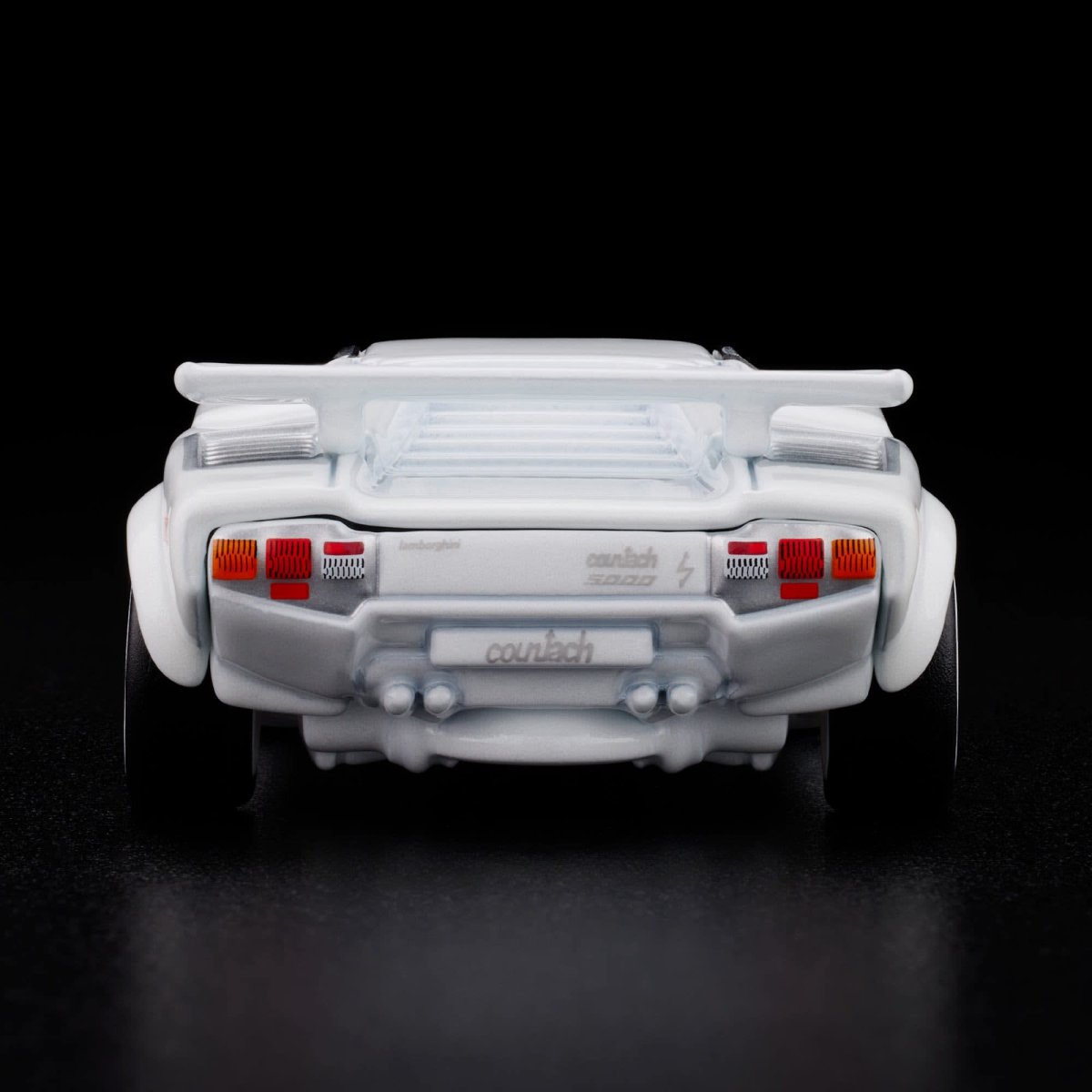 2025 1982 Lamborghini Countach LP 500 S White: Image 15