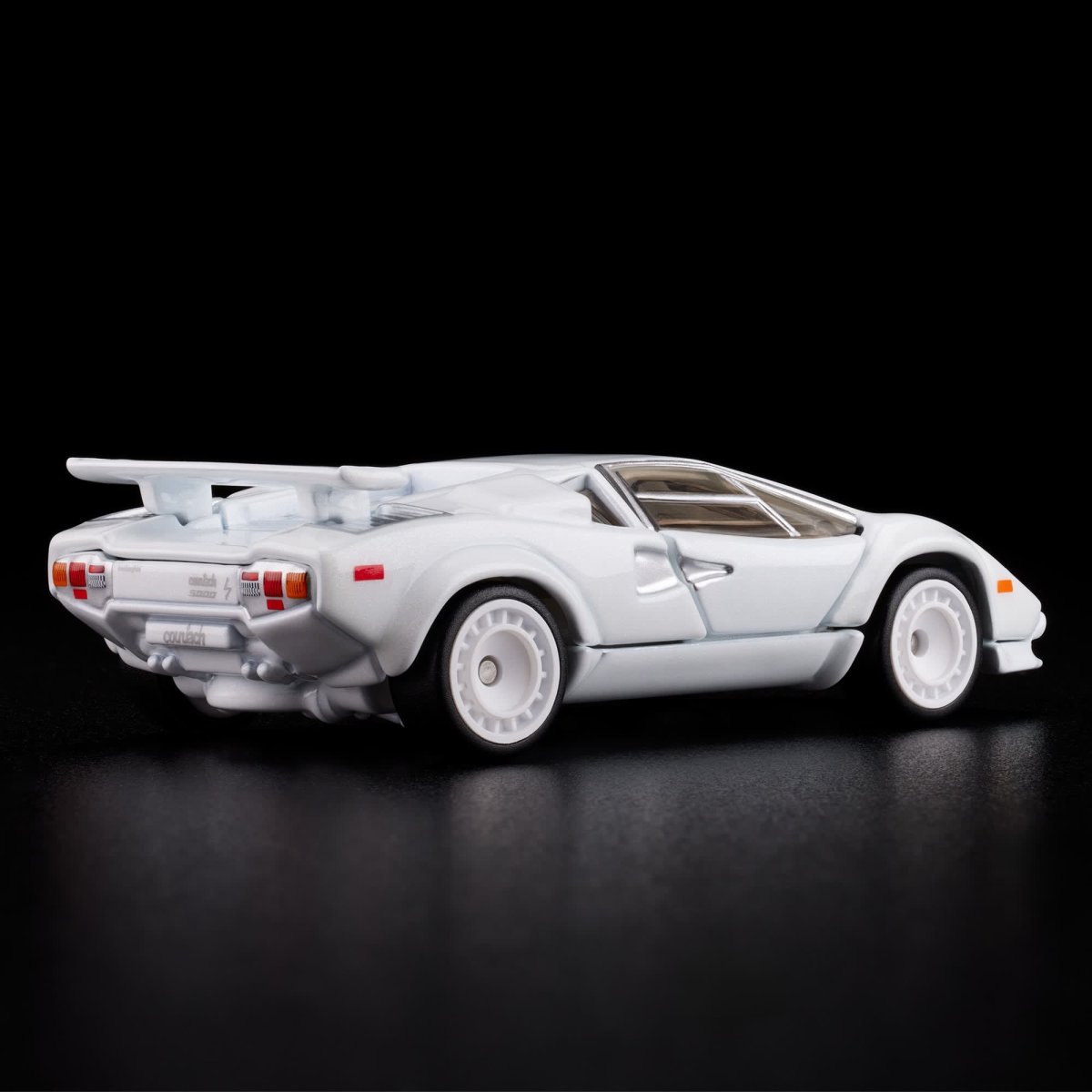 2025 1982 Lamborghini Countach LP 500 S White: Image 19