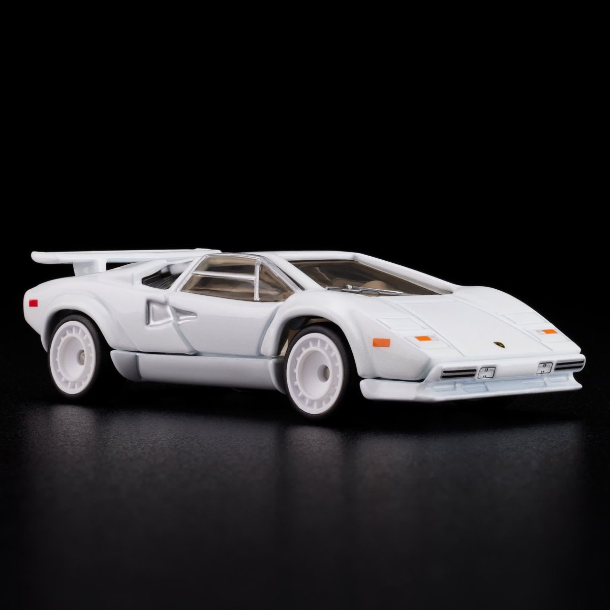 2025 1982 Lamborghini Countach LP 500 S White: Image 12