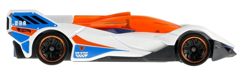 2026 X-Cceleron White: Image 6