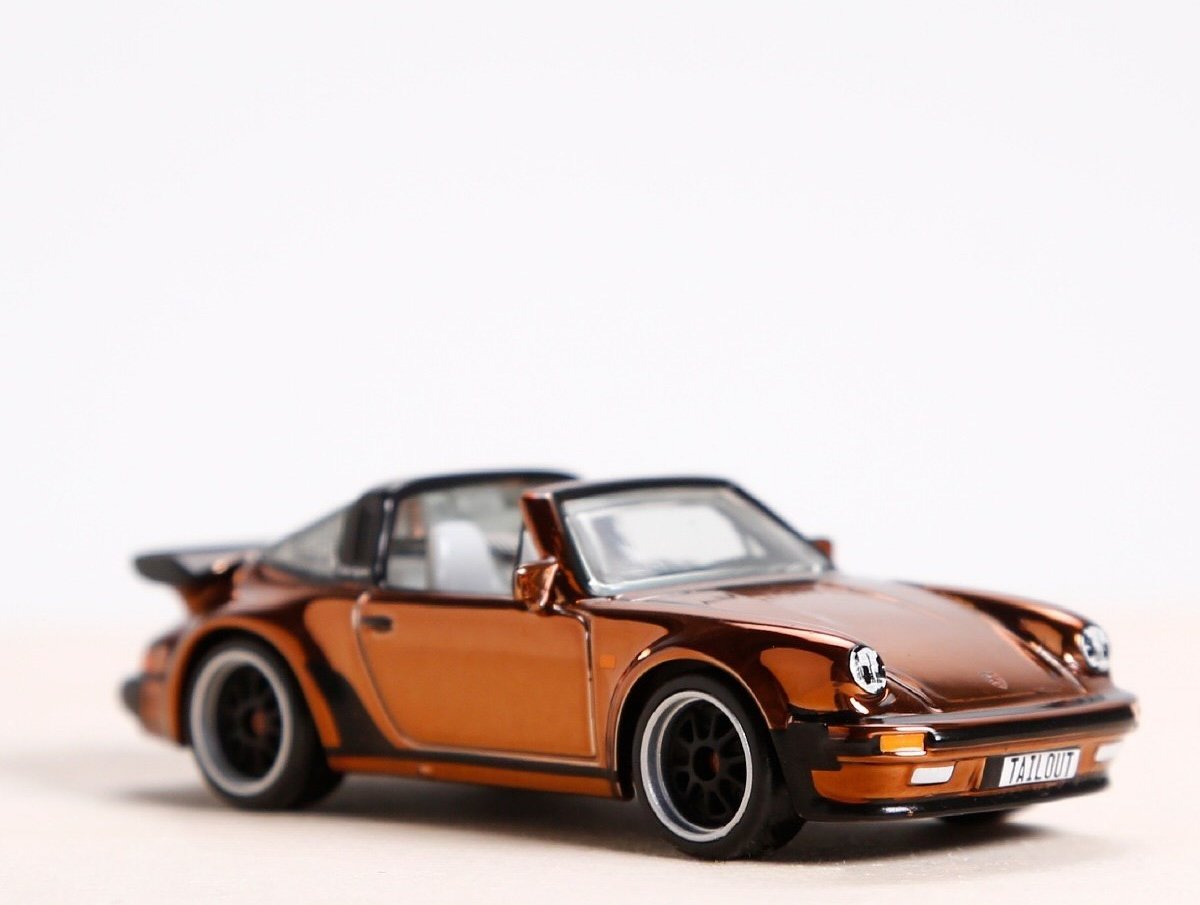 Hot Wheels 88 Porsche 911 Targa Turbo