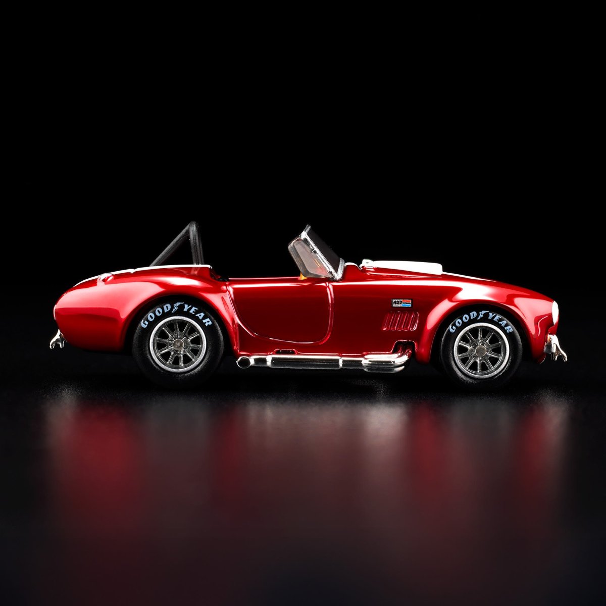 2026 1965 Shelby Cobra 427 S/C Red: Image 5