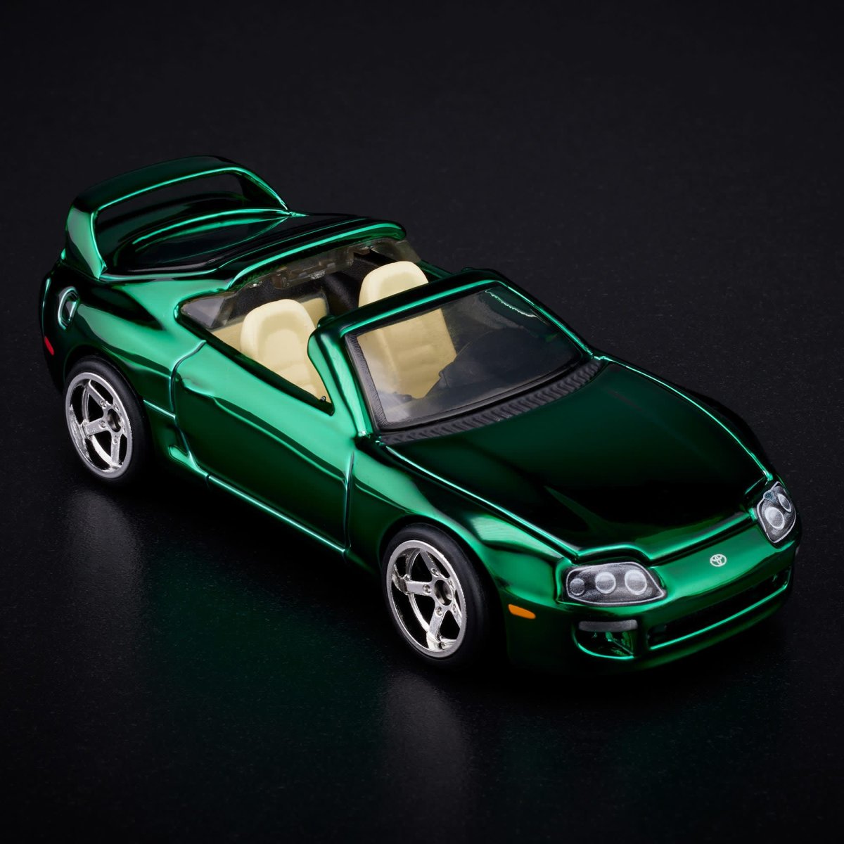 2025 1997 Toyota Supra Green: Image 14