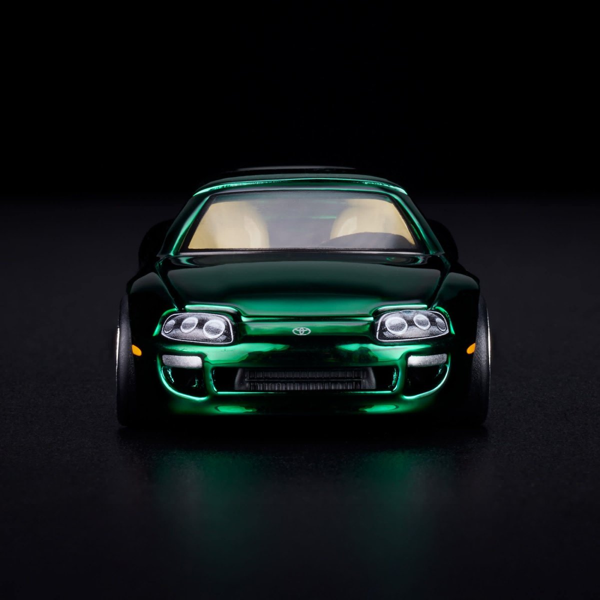 2025 1997 Toyota Supra Green: Image 9