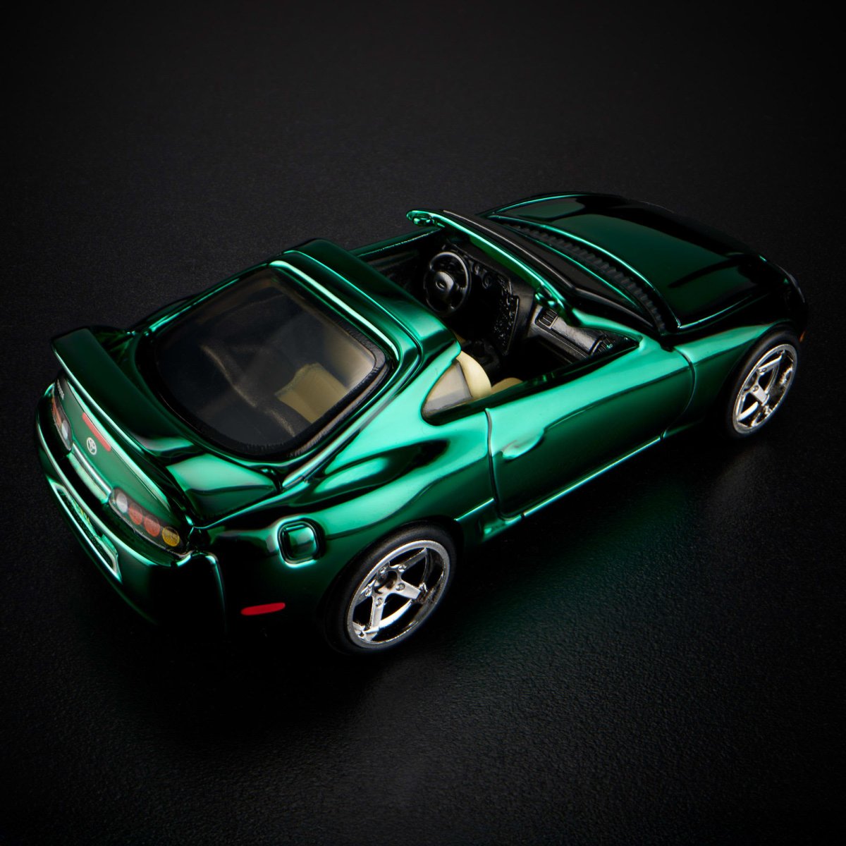 2025 1997 Toyota Supra Green: Image 6
