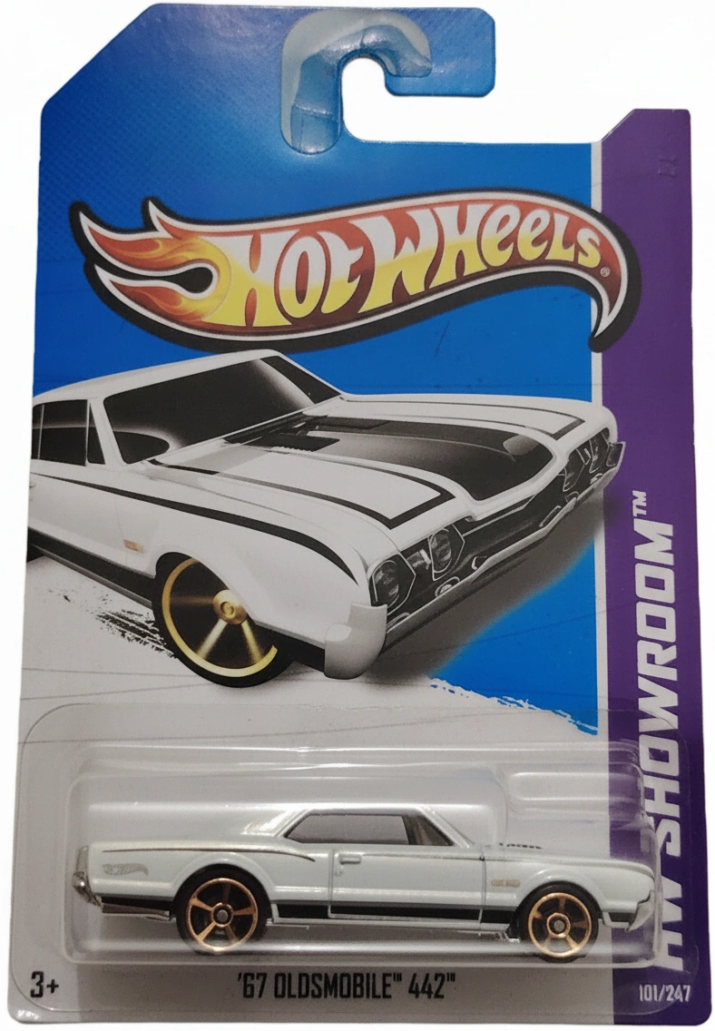 2012 67 Oldsmobile 442 White: Long (INT): Image 2