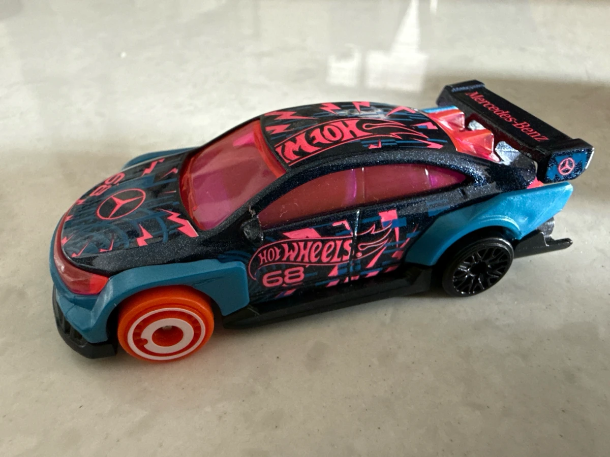 2026 Mercedes-Benz CLA HW Black: No Package: Image 8