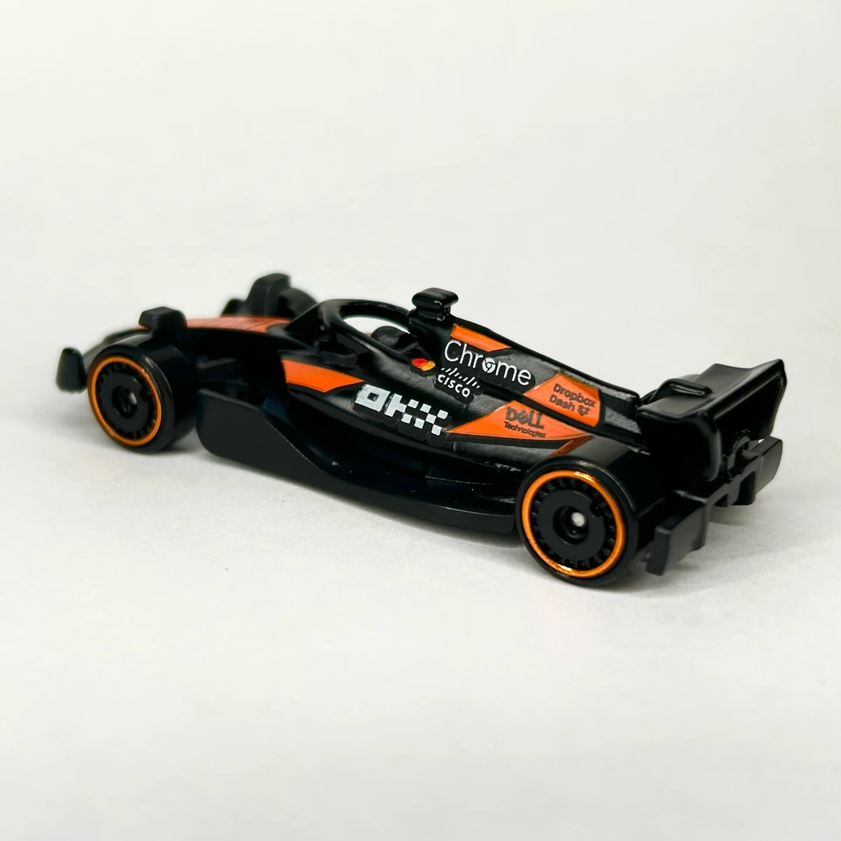 2026 McLaren Formula 1 Team Black: No Package: Image 4