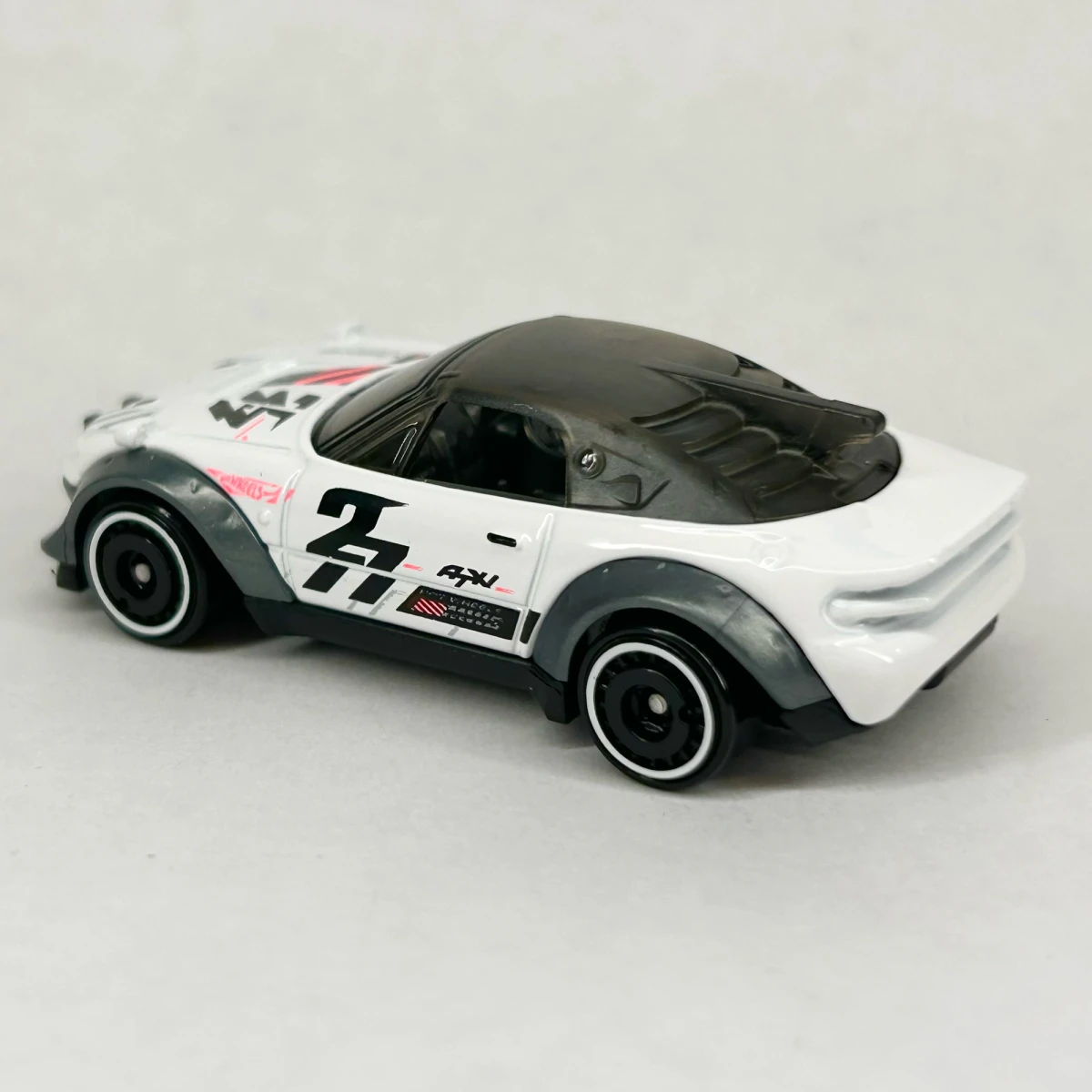 2026 Mazda MX-5 Miata White: No Package: Image 8