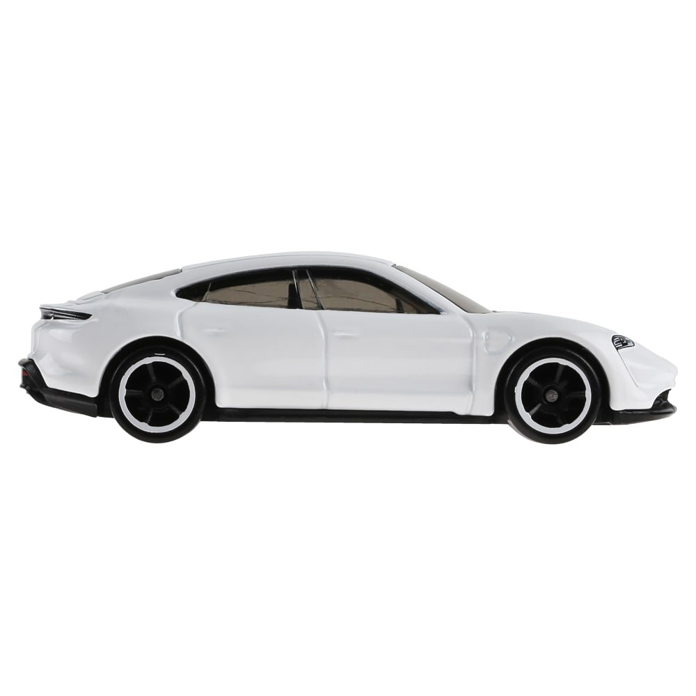 2026 Porsche Taycan Turbo S White: Image 6