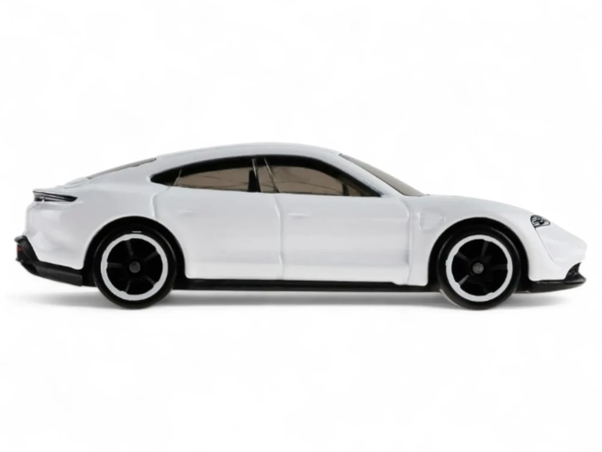 2026 Porsche Taycan Turbo S White: No Package: Image 5