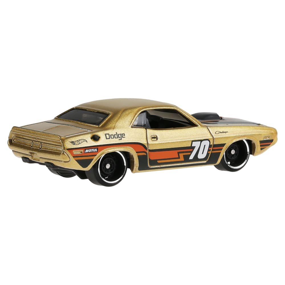 2026 70 Dodge HEMI Challenger Gold: Image 5