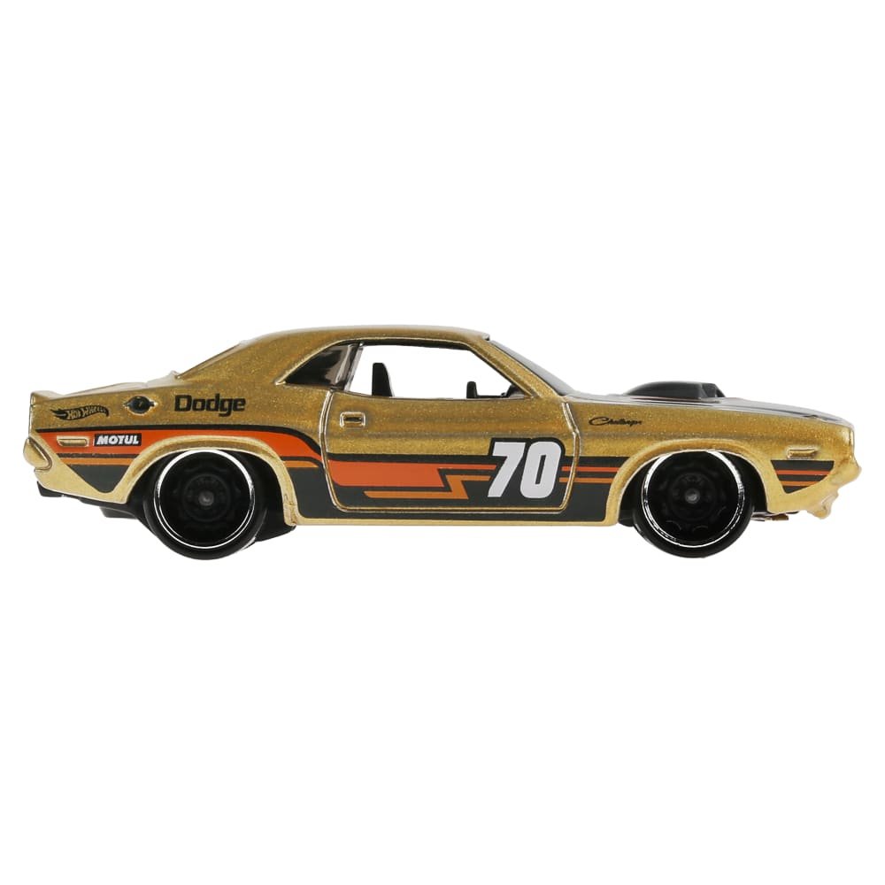 2026 70 Dodge HEMI Challenger Gold: Image 6