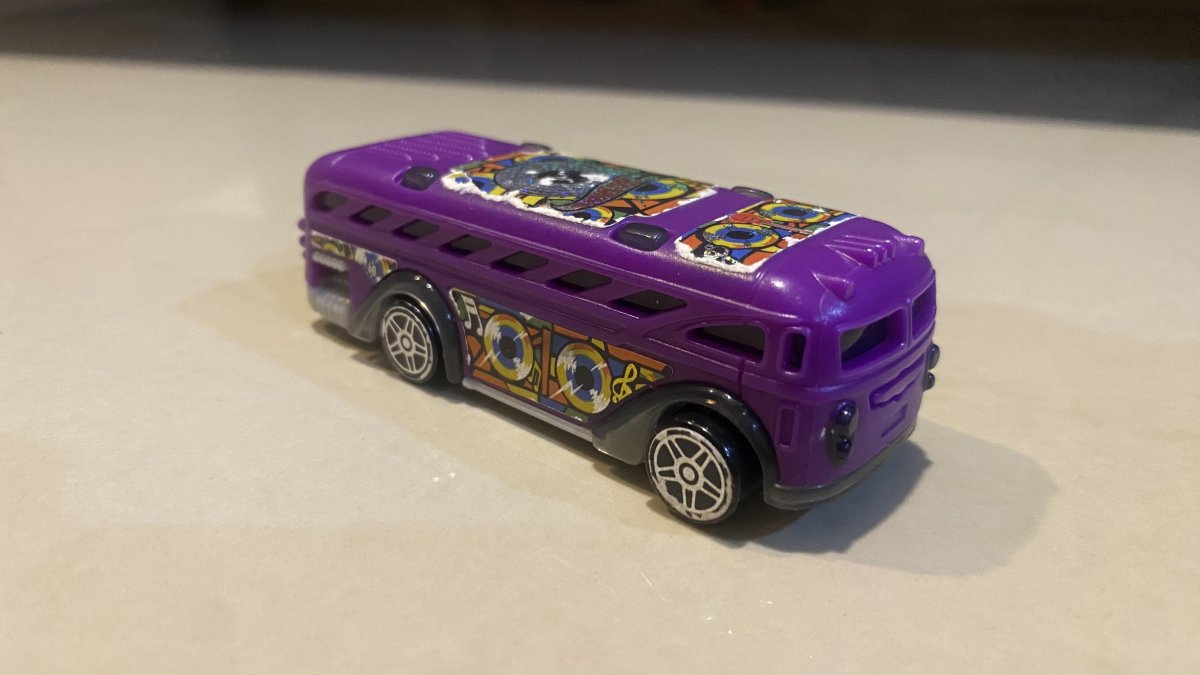 Hot Wheels Surfin School Bus