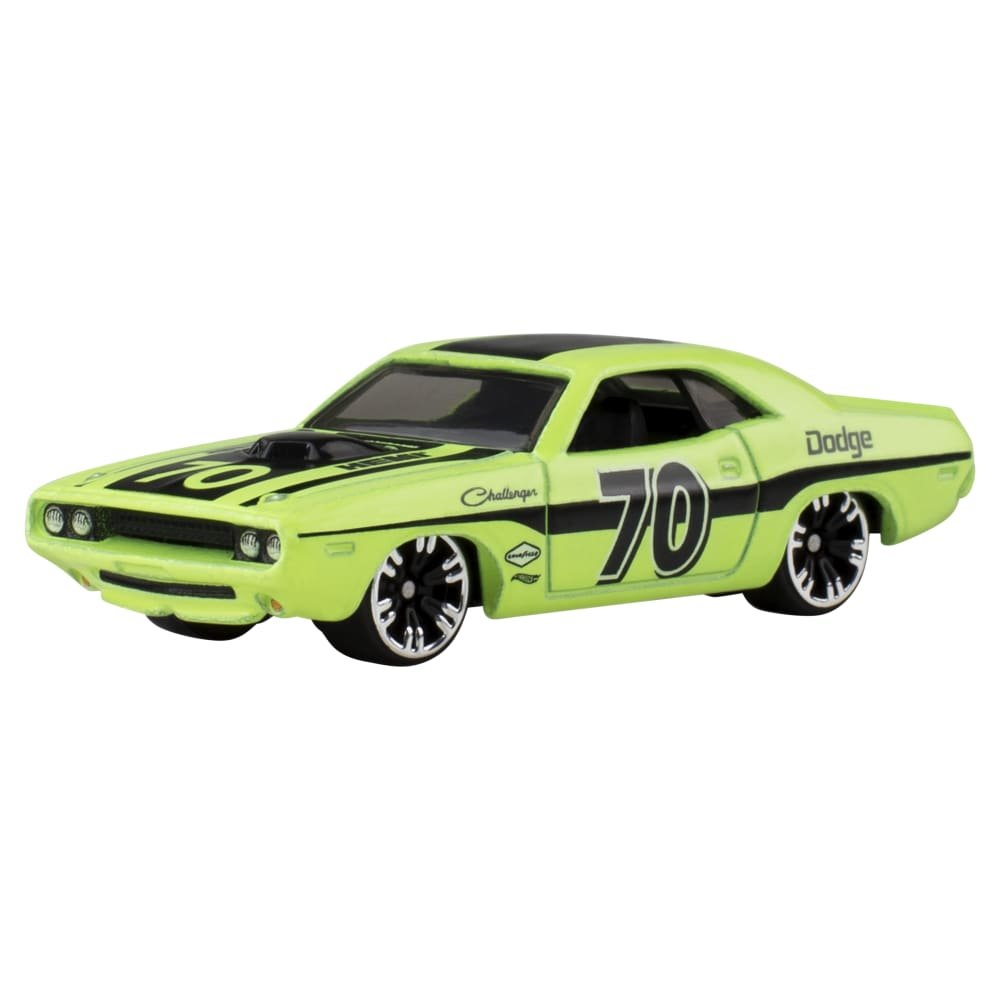 2026 70 Dodge HEMI Challenger Green: Image 2