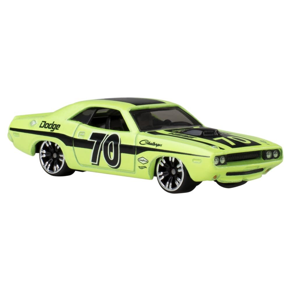 2026 70 Dodge HEMI Challenger Green: Image 5